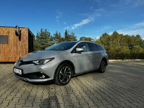 TOYOTA AURIS TS FREESTYLE