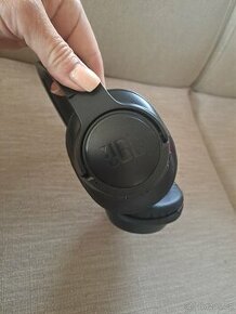 Sluchatka JBL Tune 700BT - replika