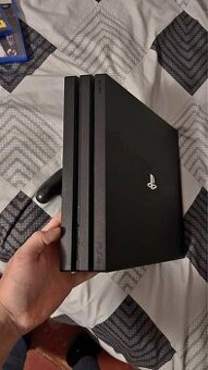 PlayStation 4 PRO