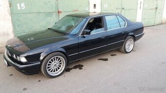 BMW 730 e32