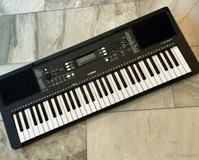 YAMAHA PSR E363