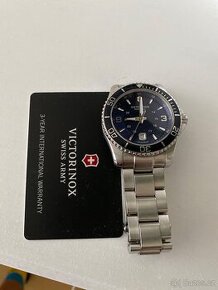 Hodinky victorinox