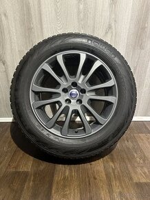 Volvo XC60 - zánovní zimní orig. ALU 5x108 R18