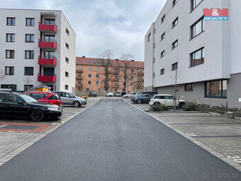 Pronájem parkovacího místa 14 m², Pardubice, ul. Bratranců V