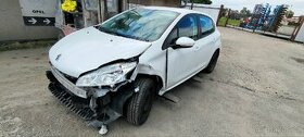 Peugeot 208, 1.4hdi, 8HR, DV4C, 50kw, bílá