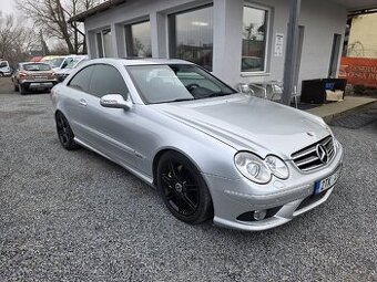 Mercedes-Benz CLK 320CDI V6 Kupé AMG Paket