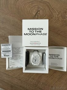Omega x Swatch Moonswatch Mission to Moonphase SNOOPY WHITE