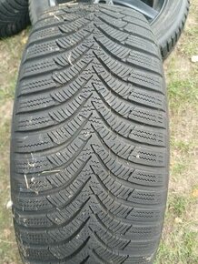 Hankook Winter icept RS2, 205/55 R16, 4x cca 7mm