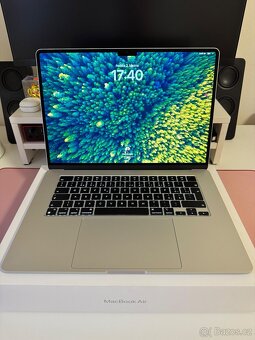 MacBook Air 15 M3 2024 8/256 gb CZ 100% baterie