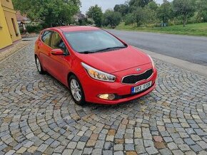 Kia Cee´d, 1.MAJ. SER. KNIH. 1.6 GDI 99 KW, VYBORNÝ STAV