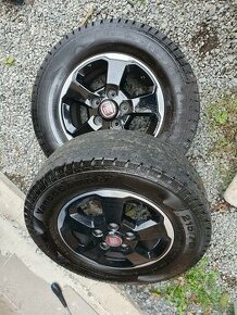 215/70 R15 CP - 1