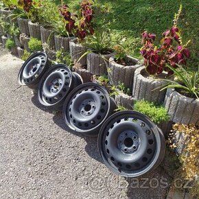 4x original plechovy disk na Mercedes Vito W447