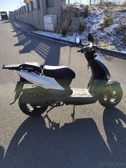 Skůtr KYMCO Agility 50