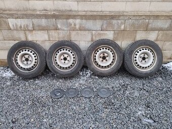 Plechová kola rozteč 5x120 Zimní pneu 205/65/ R16C