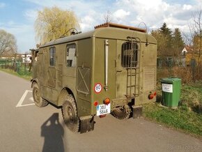 Tatra 805 kačena