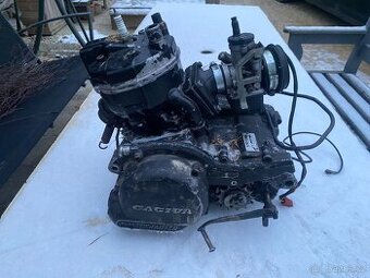 Motor Cagiva 200 - 1