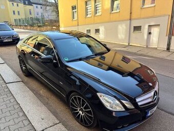 Mercedes E cupe 2010 350CDI