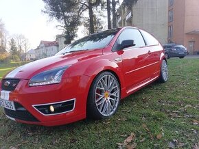 Ford Focus ST225 2.5 turbo 166 kw