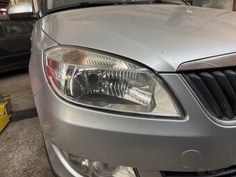 Fabia 2 PP právy přední světlo h4 facelift