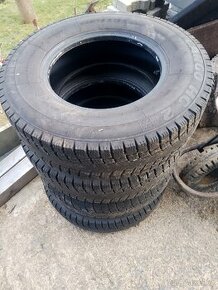 225/75 R16 C