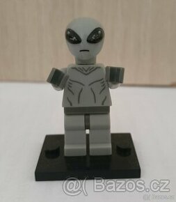 Lego figurka Classic Alien ze 6. Série minifigures - 1