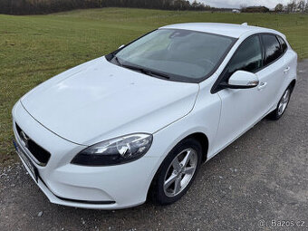 V40 2.0D 88kW KINETIC KOUPENO V ČR ODPOČET DPH