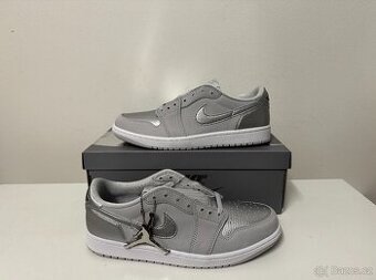 Nike Air Jordan 1 Retro Low OG Metallic Silver