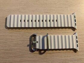 nový řeminek na Apple Watch Ultra, pure platinum Oceánský