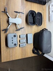 Dron DJI mini 2 SE Fly More Combo - 1