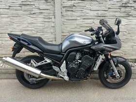 YAMAHA FZS 1000 FAZER