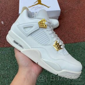 Nike Air Jordan 4 Retro "Metallic Gold"