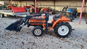 malotraktor Kubota B1-15 4x4 s čelním nakladačem