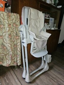 Dětská židlička s pultíkem - 1