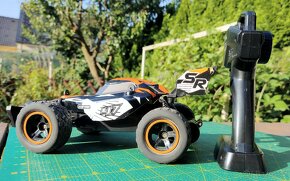 Terénní auto na dálkové ovládání Sand Rider 1:24 oranžová - 1