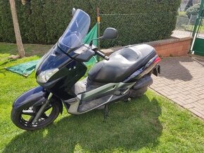 Yamaha X-max 125