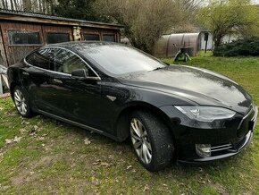 prodej Tesla S 85D - 1