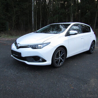 Toyota Auris 1,2T 85kw, EDITION, 2017, Benzín, 4válec