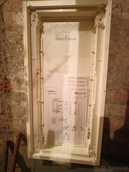 Rozvodnice KLV U-4/56-F pod omítku.