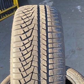 NOVÉ Zimní pneu 225/45 R17 94V Sailun