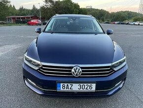 VW Passat Variant TDI 2.0 DSG, tažné, kůže, servisní kniha