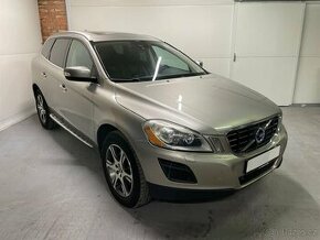 Volvo XC60-2,4D5-158kw-AWD-Polestar-prav servis - 1