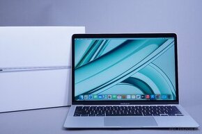 ZÁRUKA/Macbook Air13.3"/M1(8 CORE) /8GB RAM/128GB SSD