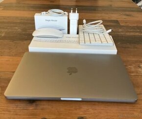 MacBook PRO 13.3 M2 2022 + Magic Keyboard + Magic Mouse - 1