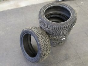 Zimní pneu Good Year 235/50 R17