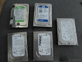 Nabízím k prodeji několik Sata HDD