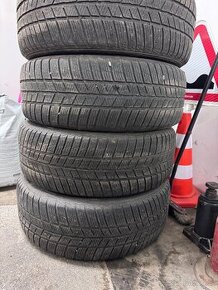 Zimní pneu 225/60 R17