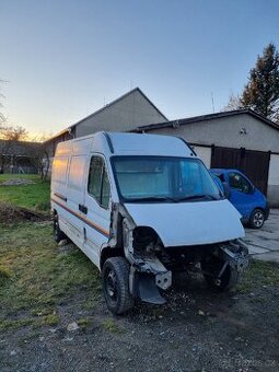 Renault Master L2H2 2,5 Dci díly