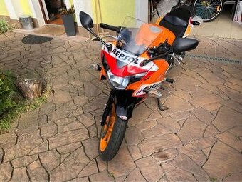 Honda CBR 125R - 1