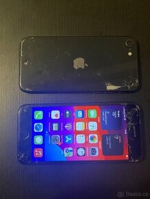 2x iPhone SE2020 na ND - 1