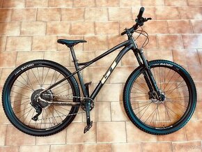 29" horské kolo GT Avalanche Elite v záruce rám M